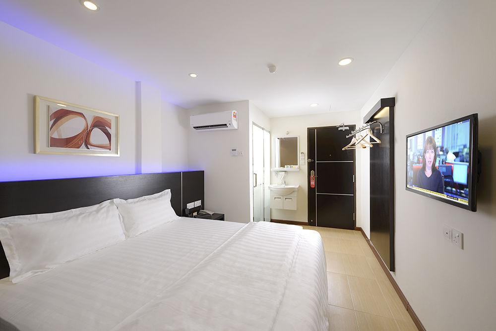 Ernes Hotel Bayu Mutiara Bukit Mertajam Exteriör bild